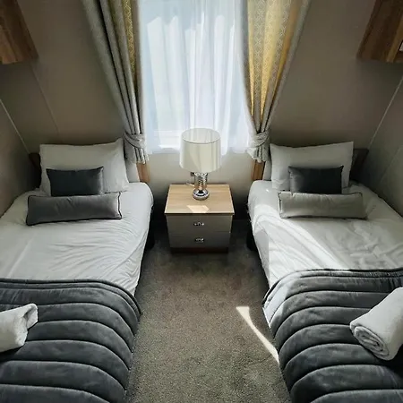 Feriehus The Braunston With Hot Tub *