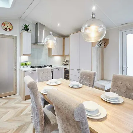 Chalet The Braunston With Hot Tub York
