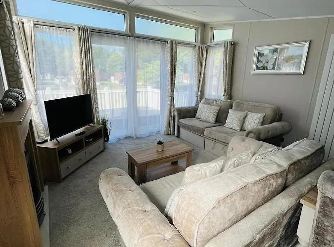 The Braunston With Hot Tub Σπίτι διακοπών *