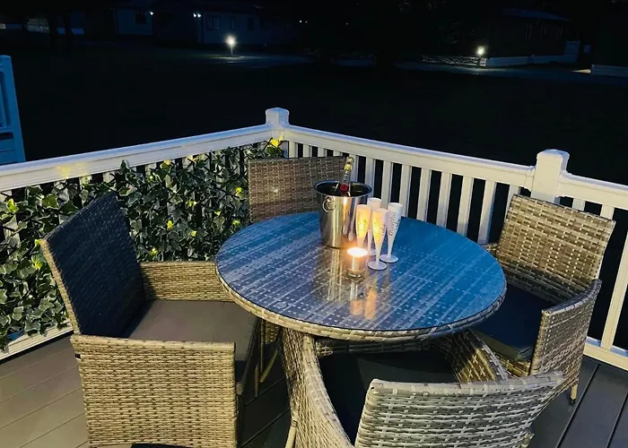 The Braunston With Hot Tub Σπίτι διακοπών *